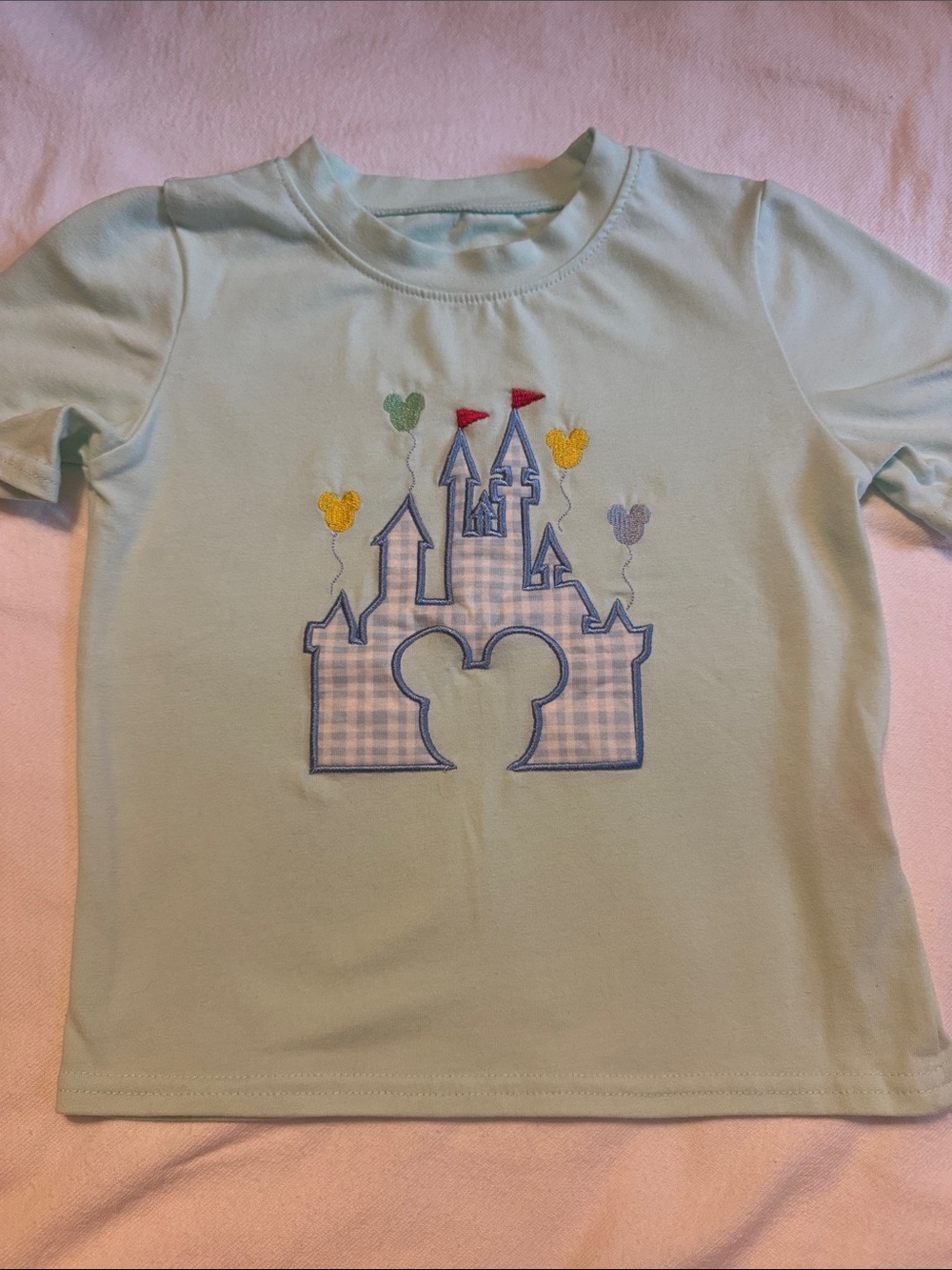 Abby & Evie Light green unisex castle Appliqué Tee